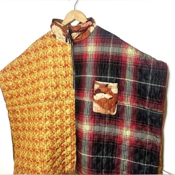 NWOT Urban Outfitters Unisex Quilted Mix Print Poncho. - Picture 4 of 7
